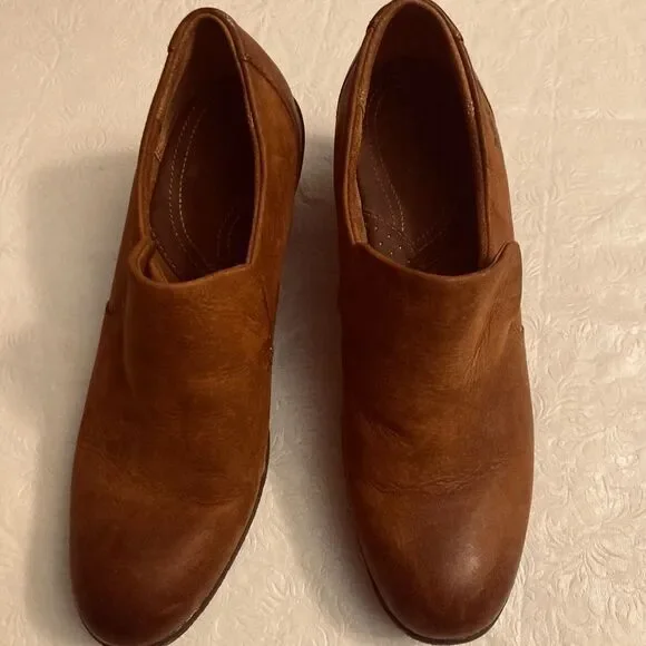 BOC Heeled Rust/Brown Shoes - Picture 9 of 9